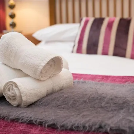 Luxurious Holiday At Waterhead With Garden * 安布尔塞德