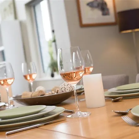 Luxurious Holiday At Waterhead With Garden 度假居 安布尔塞德